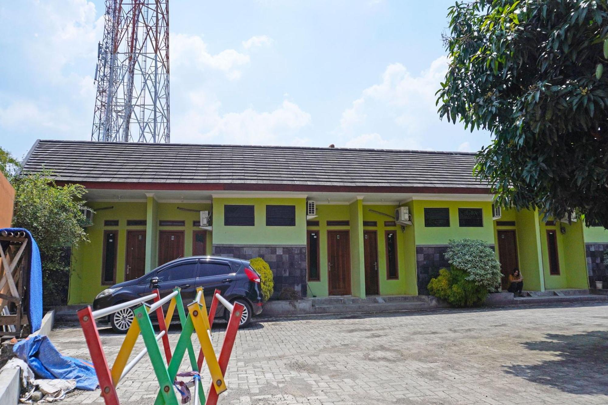 Oyo 91762 Green Home Stay Syariah プルワカルタ エクステリア 写真